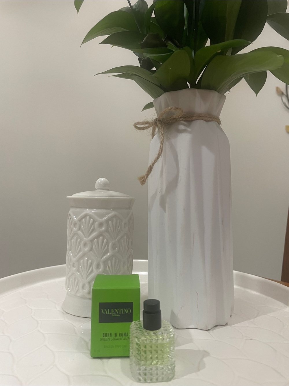 🎆 VALENTINO BORN IN ROMA GREEN STARVAGANZA MINI - Picture 2 of 9